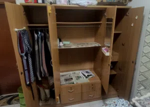 wardrobe / cupboard immediate sale