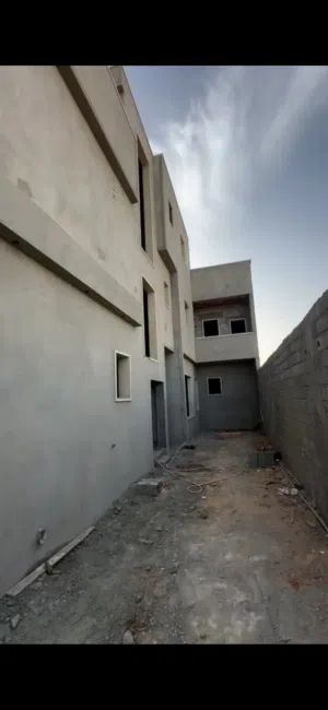 فيلا دورين و ملحق نص تشطيب للبيع