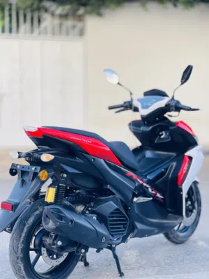 السلام عليكم 155 صينيه للبيع موطو ربي يبارك عيب واحد لا كيف سكرت 2400 رساله مفتوحه السعر عل هاتف