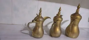 للبيع طقم لتقديم القهوة العربية