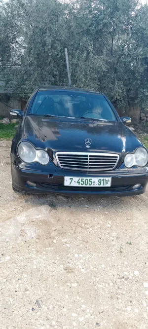 Mercedes Benz . C-Class . 2001 . Used1