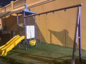 أرجوحة أطفال