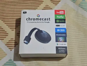 chromecast for sale يستحدم في عرض محتوي الموبيل علي الشاشة