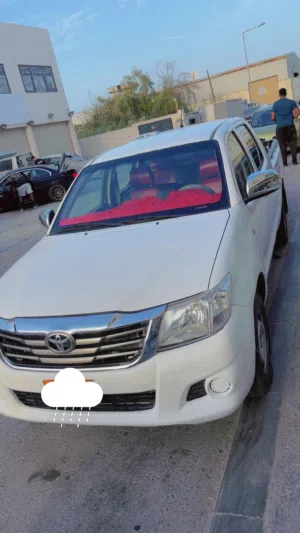 Toyata hilux2013 modle for sale