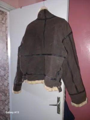 جاكيت اورجنا