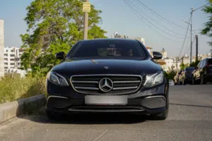 مرسيدس E200 2020 مايلد هايبرد فل مع فتحة فحص كامل سبعة جيد ولا ملاحظة