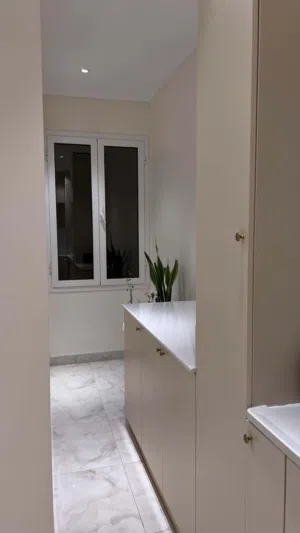 شقة للإيجار مفرشه كامل وتشطيب راقي