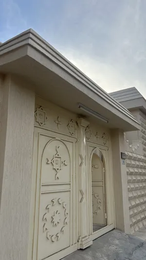 4 Bedrooms . Furnished . Yearly0