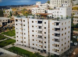 4 Bedrooms . 2 Bathrooms . 140 m23