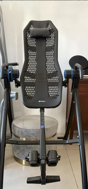 للبيع: Inversion table من Spinea بحالة ممتازة وشبه جديدة!