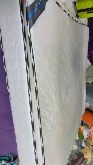 دوشك طبي إسفنج مظغوط نفرين