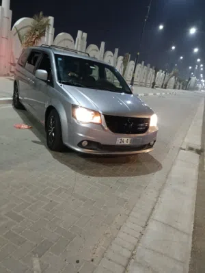 دوج كرفان موديل 19 فول مواصفات 7 راكب