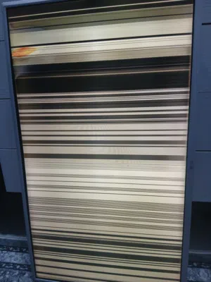 شاشه ال جي شغاله حجم 32 يطلع بيها خطوط ابيعها على عطلها