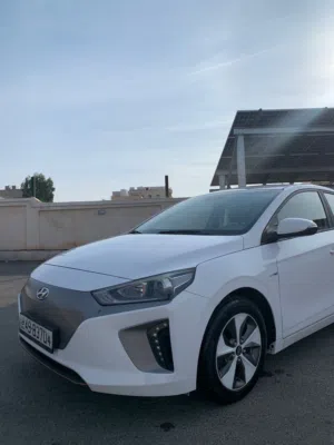 هيونداي أيونيك كهرباء موديل 2018 كرت أبيض خالية من الحوادث المالك الوحيد في الأردن
