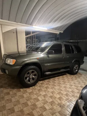 نيسان باثفايندر 2004