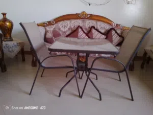 طاوله وكرسين مقاس 80بي80