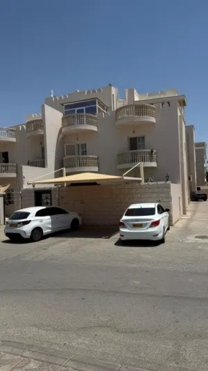 فيلا راقية للإيجار بموقع مميز بالخوض السابعة، شارع مزون Elegant Villa for Rent – Al Khoudh 7