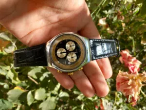 Swatch Irony Gold and Black  بسعر مميز جدا شبه وكالة