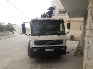 فولفو-للبيع-موديل-2004