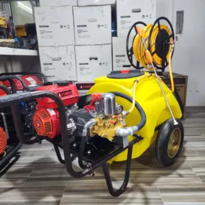 مكينة رش المبيدات بمب خزان ماطور بيب 7 حصان خزان 120 لتر بمب اصلي شركة الزرع العمانية ضمان ثلاث شهور