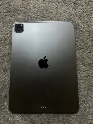 Apple iPad Pro 128 GB in Al Sharqiya