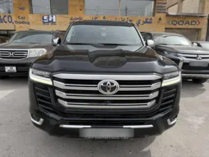 Toyota Land Cruiser VX 2022  70th Anniversary  وارد وصيانة المركزيه