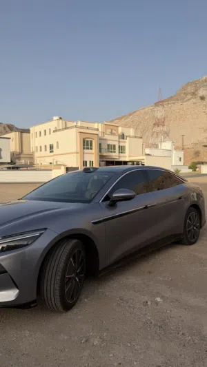BYD هان ل للبيع مستعملة كالجديد2025