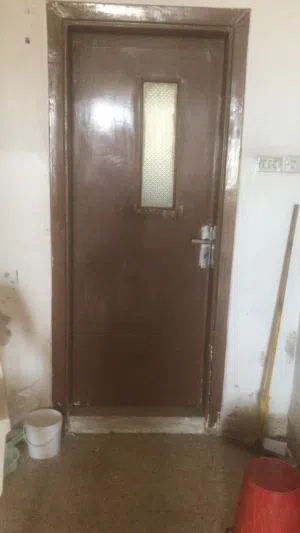 أبواب خشب مستعمله