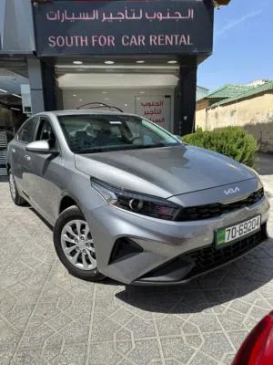 Sedan Kia in Amman