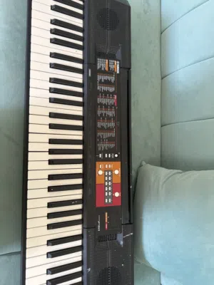 للبيع بيانو psr f51