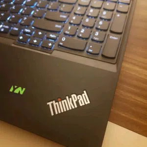 Lenovo ThinkPad p51s جهاز نضيف كررت فحص واستخدام لمدة شهر من اي عيب او خلل في الجهاز