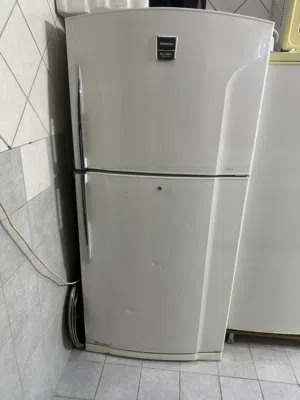 ثلاجة توشيبا نظيف