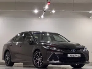 Toyota Camry 2022 Gle بحالة الوكالة