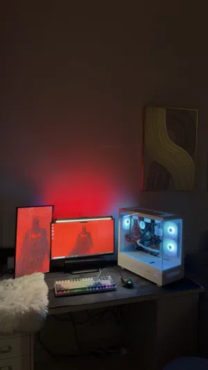 Liquid Cooled Gaming PC  i7-7700  16GB RAM  Stunning White Aesthetic