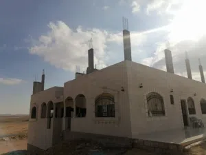 365 m2 4 Bedrooms Townhouse for Sale in Zarqa Madinet El Sharq