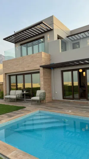 Two bedroom villa jebel Sifah فيلا غرفتين وصالة مع مسبح خاص منتجع جبل السيفه