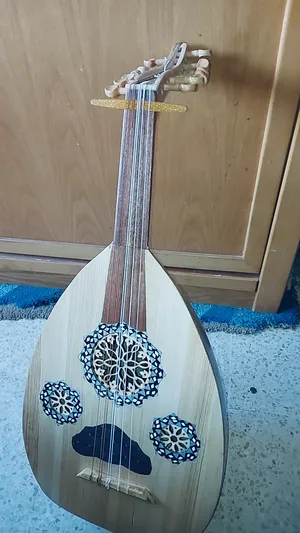 ‏جيتار و عود ‏.‏ مستعمل‏3