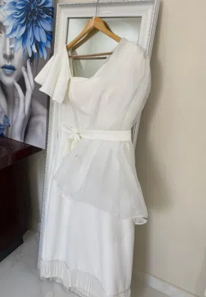 فساتين سهره وأعراس ما مستخدمات