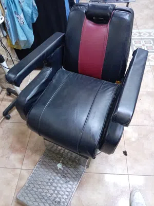 كرسي حلاقة موديل قديم استعمال سنة