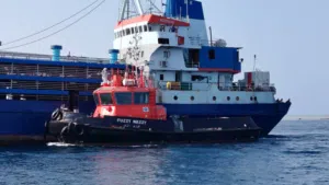 بيع باخرة مواشي  في بورسودان والسعوديه