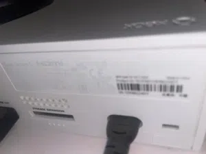 اكس بوكس سيريس اس للبيع الجهاز لاقوه الا بالله شبه نضيف الجهاز