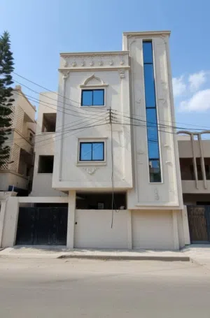 في غوط الشعال عمارة سكنية كاملة للبيع مكوّنة من 4 شقق مستقلة