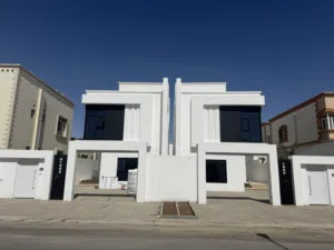 354 m2 5 Bedrooms Villa for Sale in Muscat Al Khoud