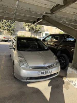 Used Toyota Prius in Amman