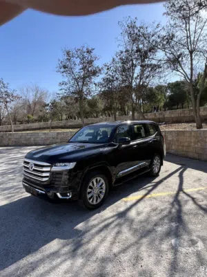 SUV Toyota in Amman