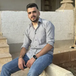 محمود محمد عزام 