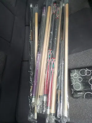 استيكات تيتانيوم قطعتين بلياردو اصلي