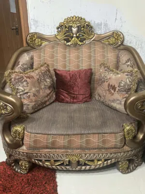 طقم كنب ملوكي