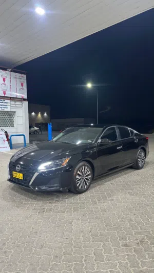 نيسان التيما SV 2023