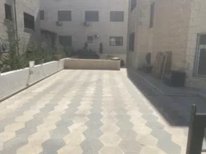 250 m2 3 Bedrooms Apartments for Rent in Amman Abdoun